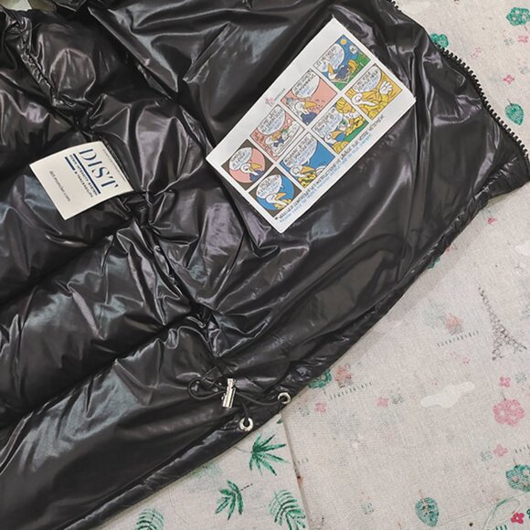 Moncler Padded Logo-Patch Black Gilet - Picture 10 of 11